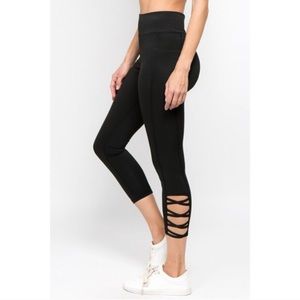 NWT/ High Waist Capri Legging w/Criss-Cross Detail